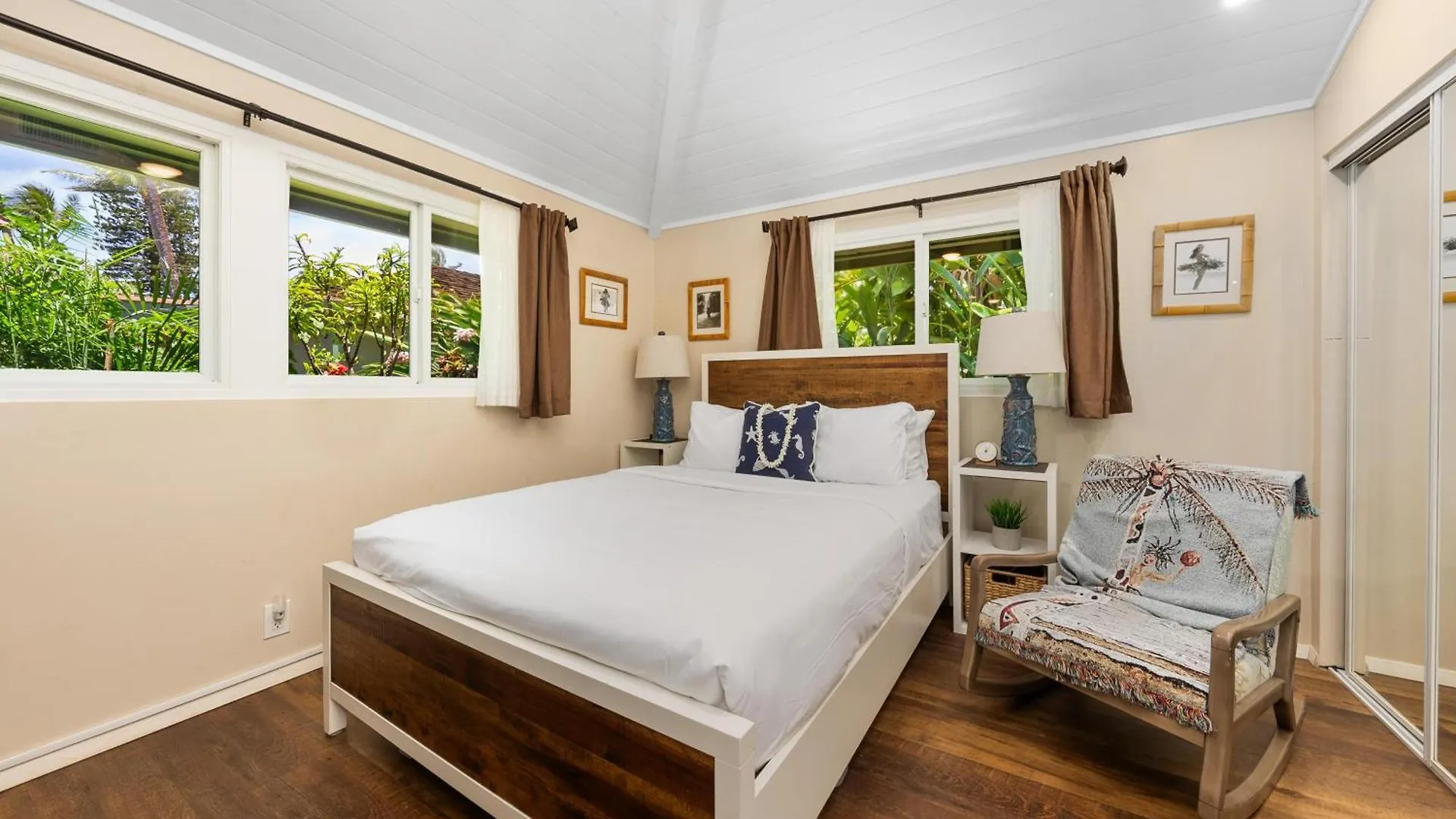 International Colony Club 22 Villa Lahaina